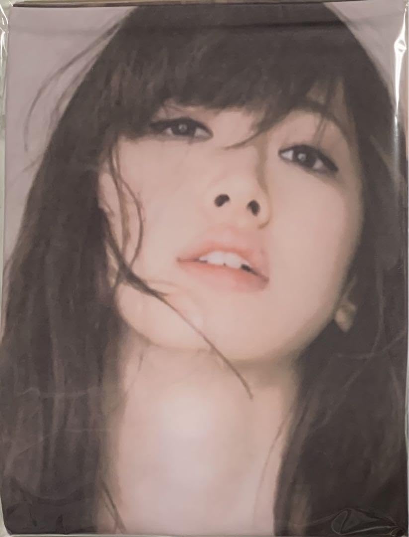 Amazon.co.jp: 小嶋陽菜 抱き枕カバー 黒下着 : ホビー